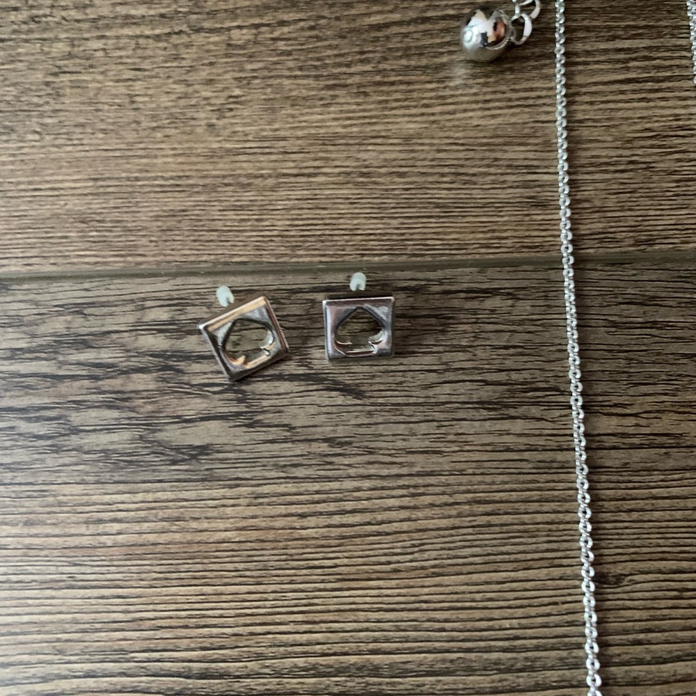 NWOT kate spade Silver Tone Ace Of Spades Hole Punch Earrings & Station Necklace - Picture 4 of 10